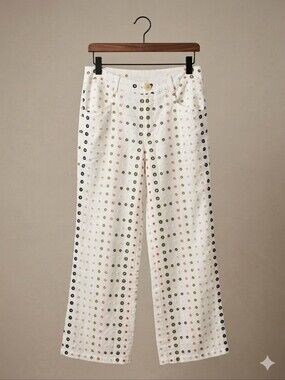 Classic Staple with a Modern Twist!
Gorgeous Linen Pants